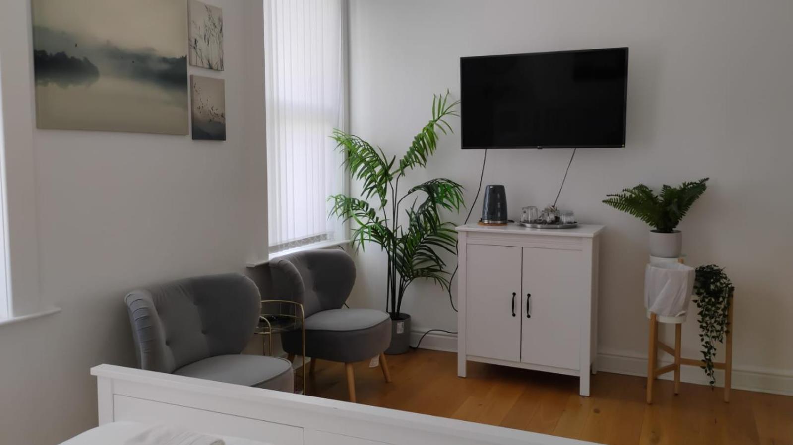 Charming Six Bedroom Townhouse Citystay Close To Centre *